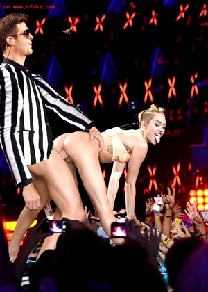 Wonderfulkatiemorgan Miley Cyrus Competitive Pain Fucking Zip