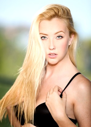 Samantha Rone pics