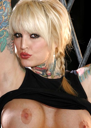 Xxxlowart Janine James Her Piercing Edition