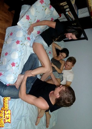 Youngsexparties Model jpg 15